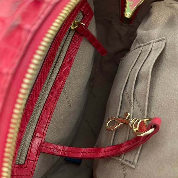 🔥HOST PICK🔥Brahmin Crocodile Embossed Hot Pink Leather “Melbourne” Bag - Picture 7 of 9